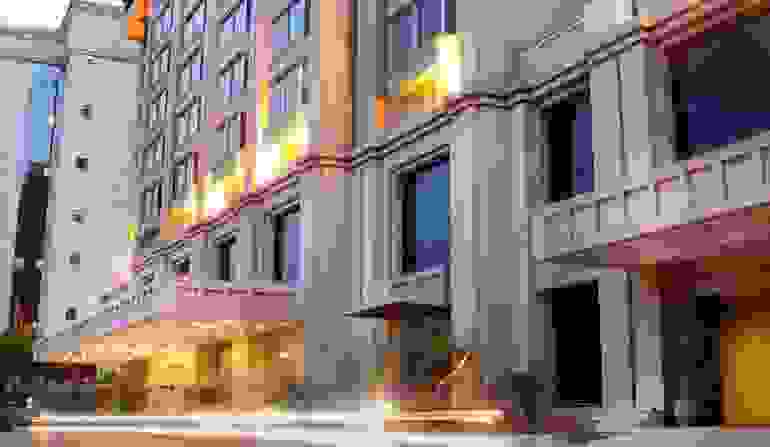 The Metropolitan Hotel