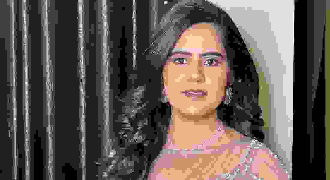 makeup artists in vikaspuri