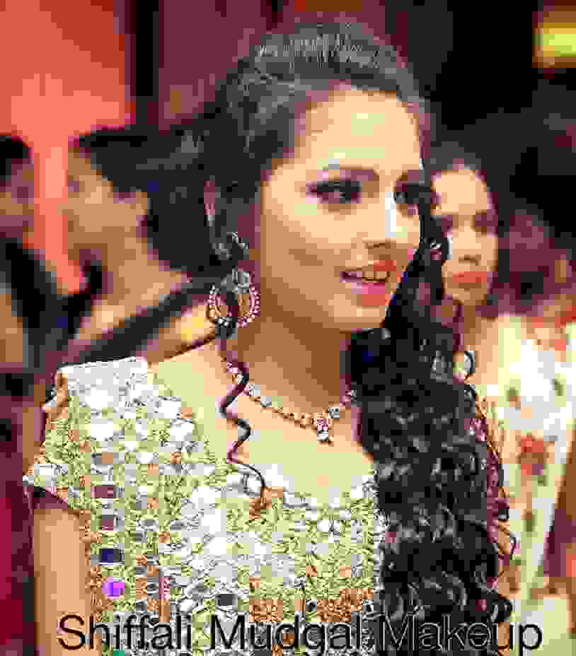 makeup artists in dwarka