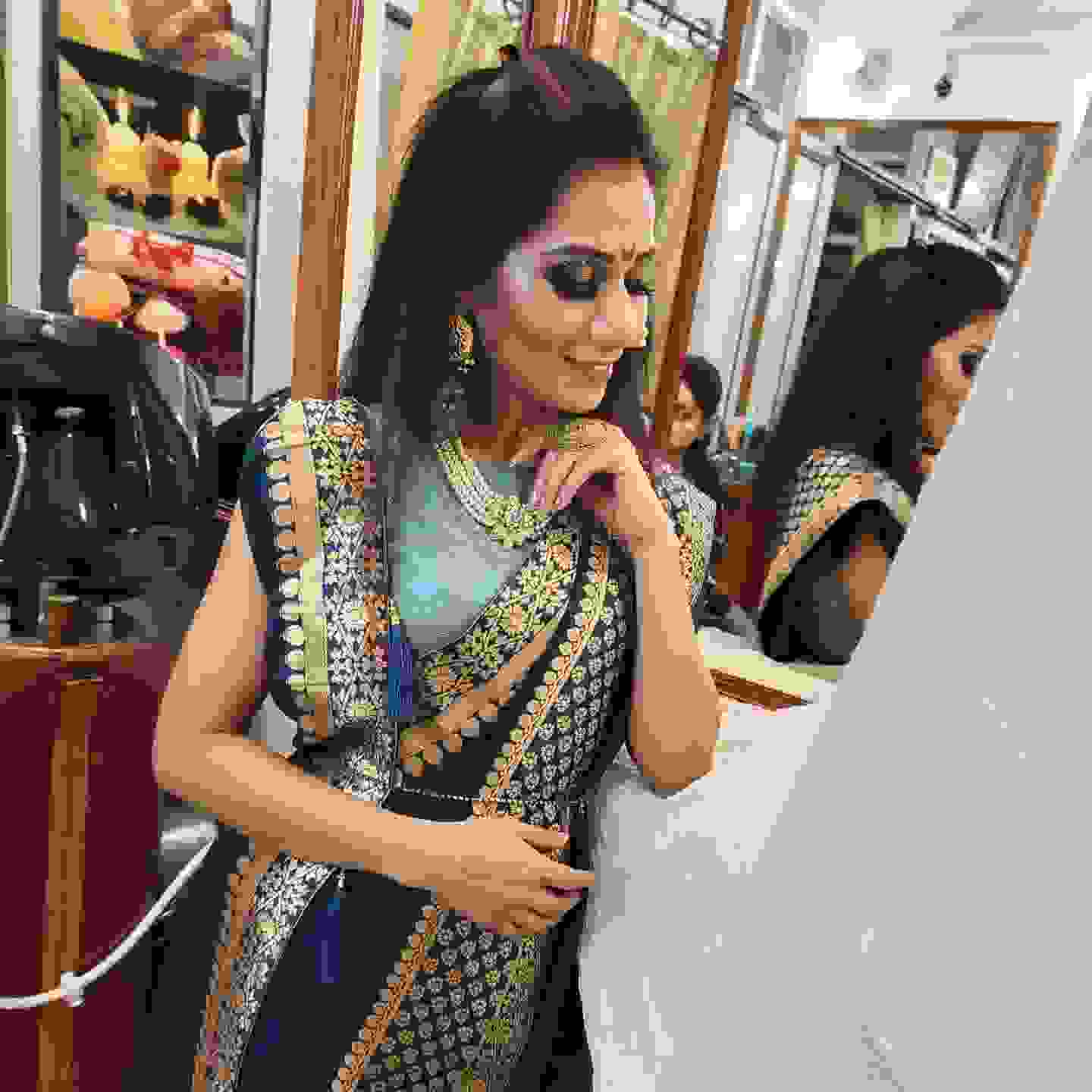 makeup artists in dwarka