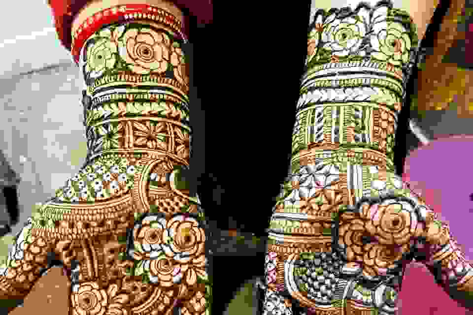 best mehendi artists in daryaganj
