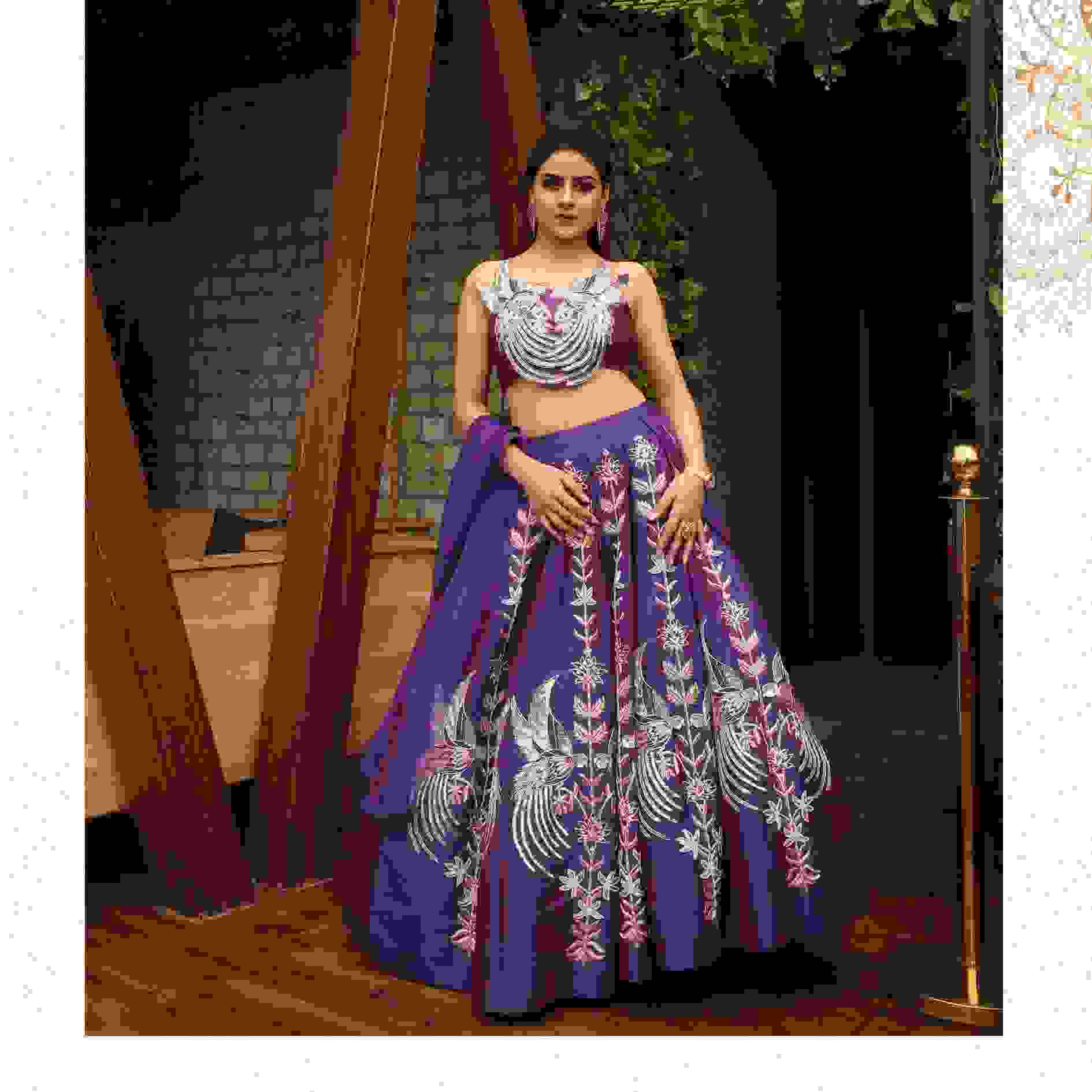 bridal outfits in vikaspuri