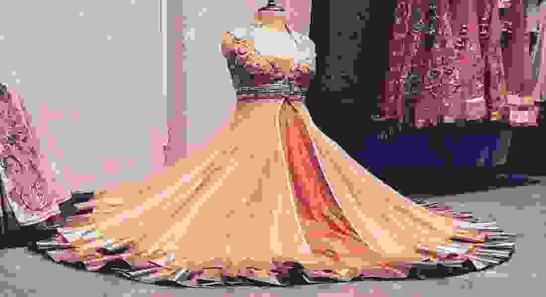 bridal outfits in vikaspuri