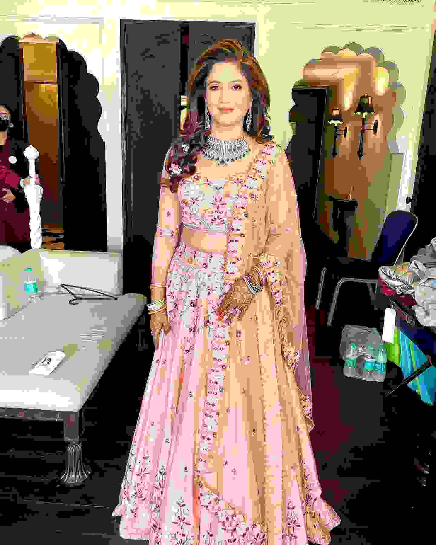 bridal outfits in janakpuri