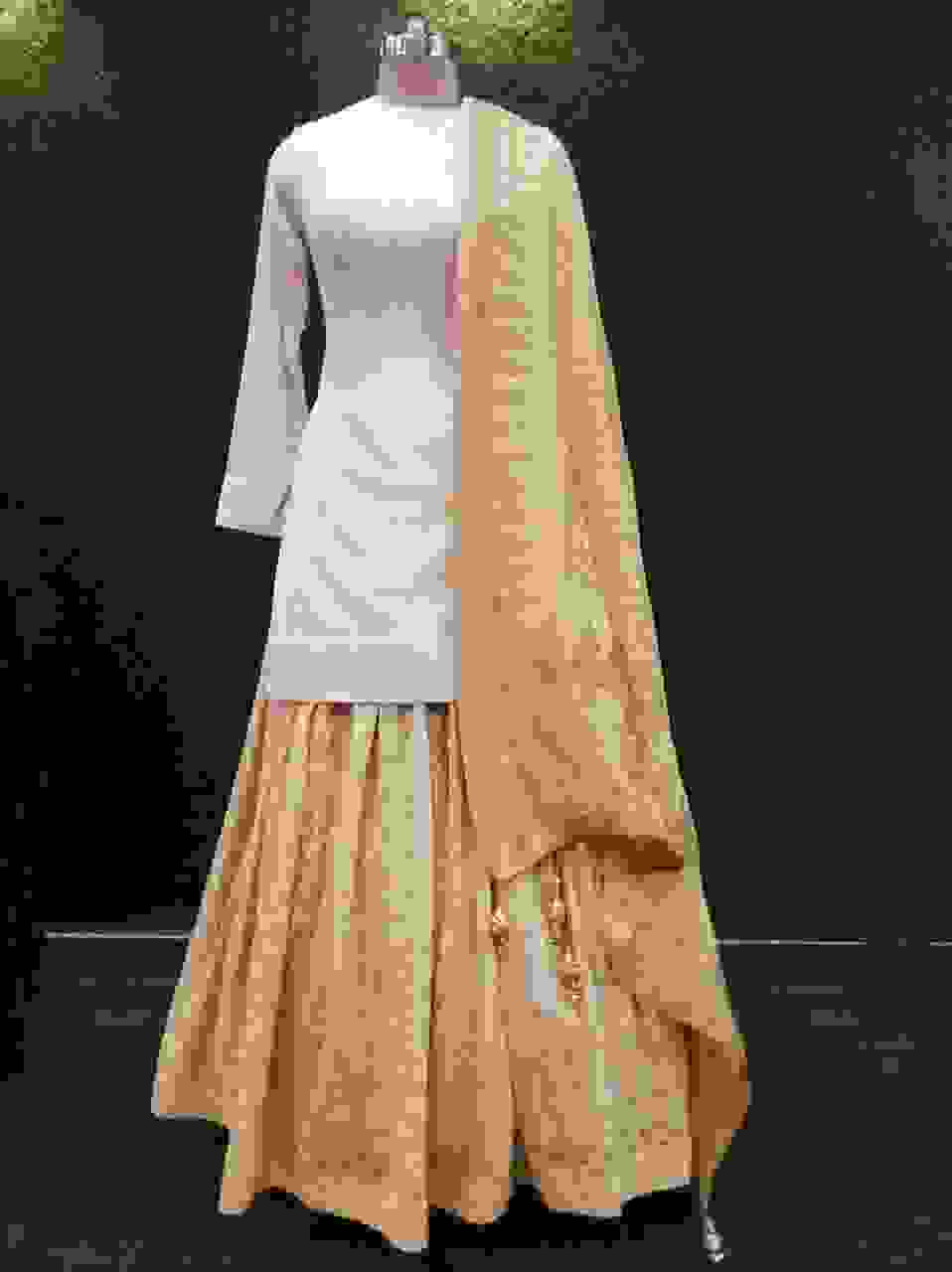 bridal outfits in punjabi bagh