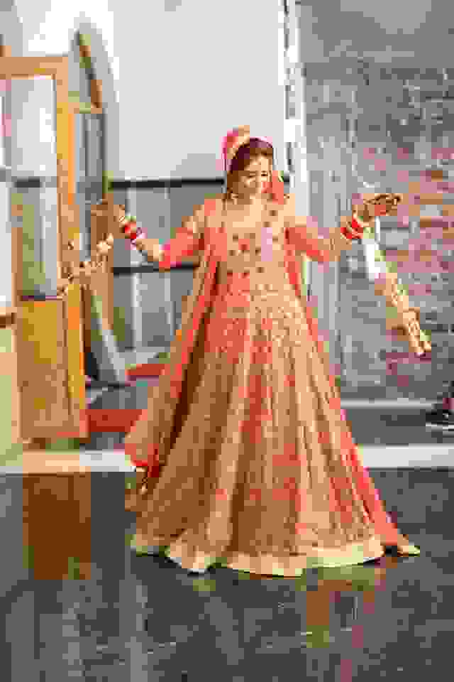 bridal outfits in punjabi bagh