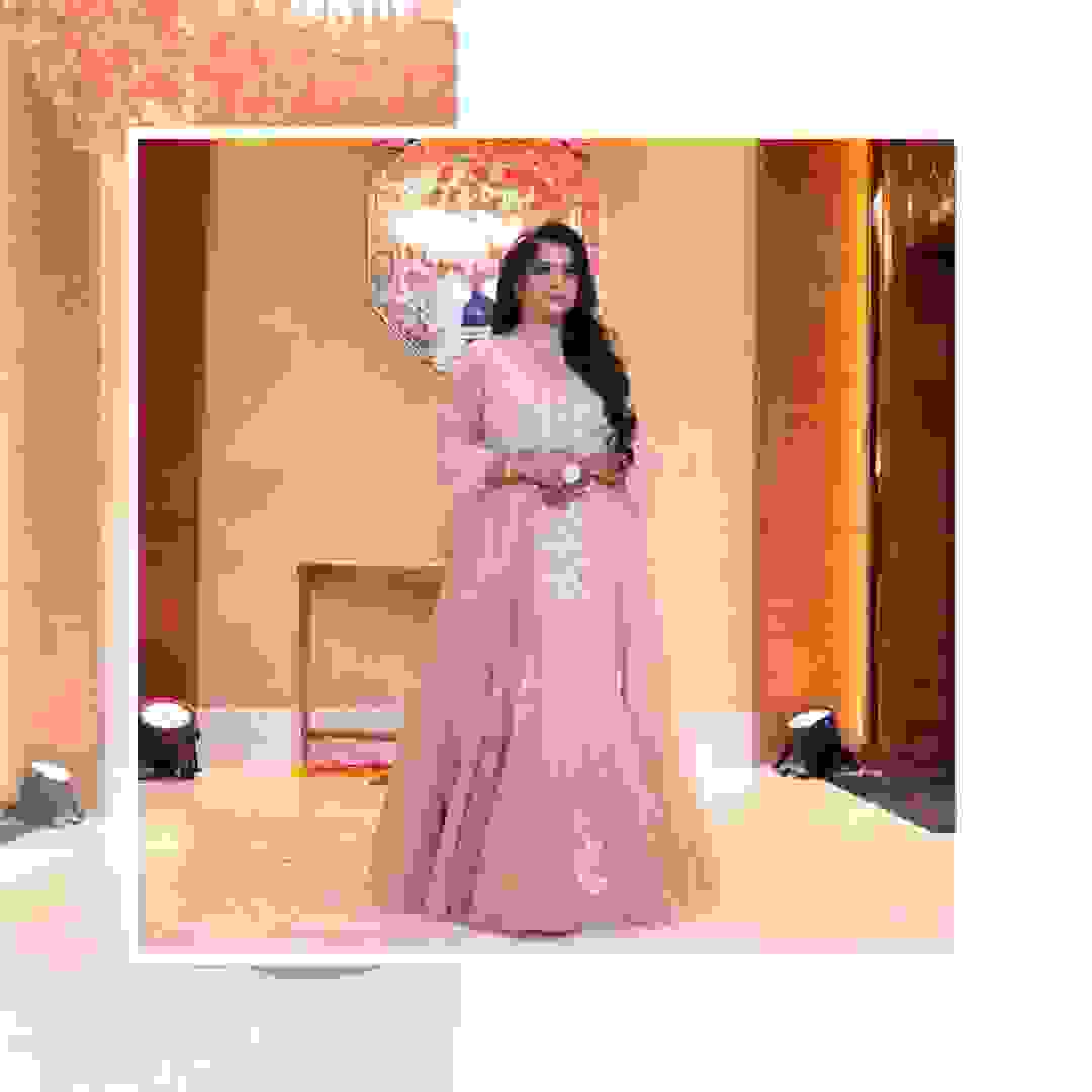 bridal outfits in dwarka