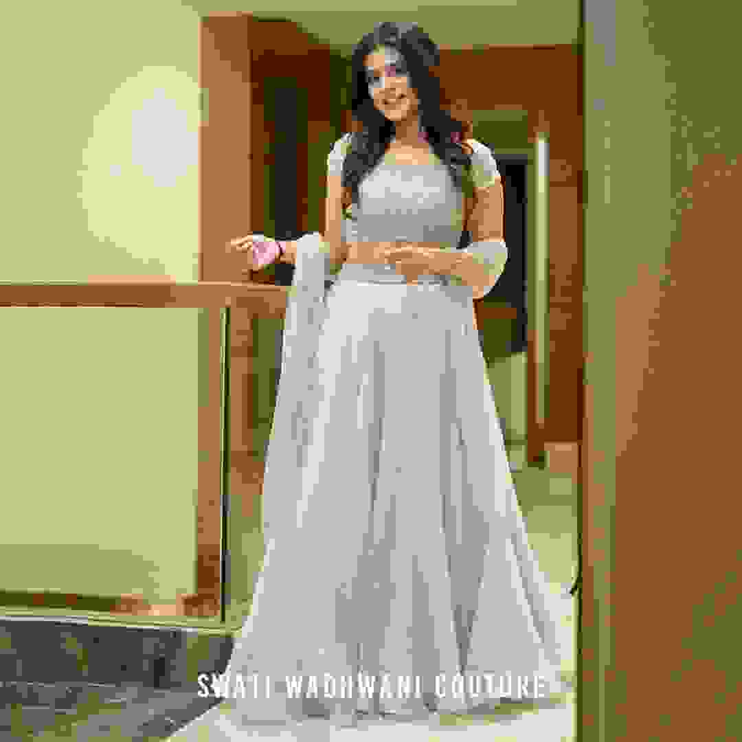 bridal outfits in pitampura