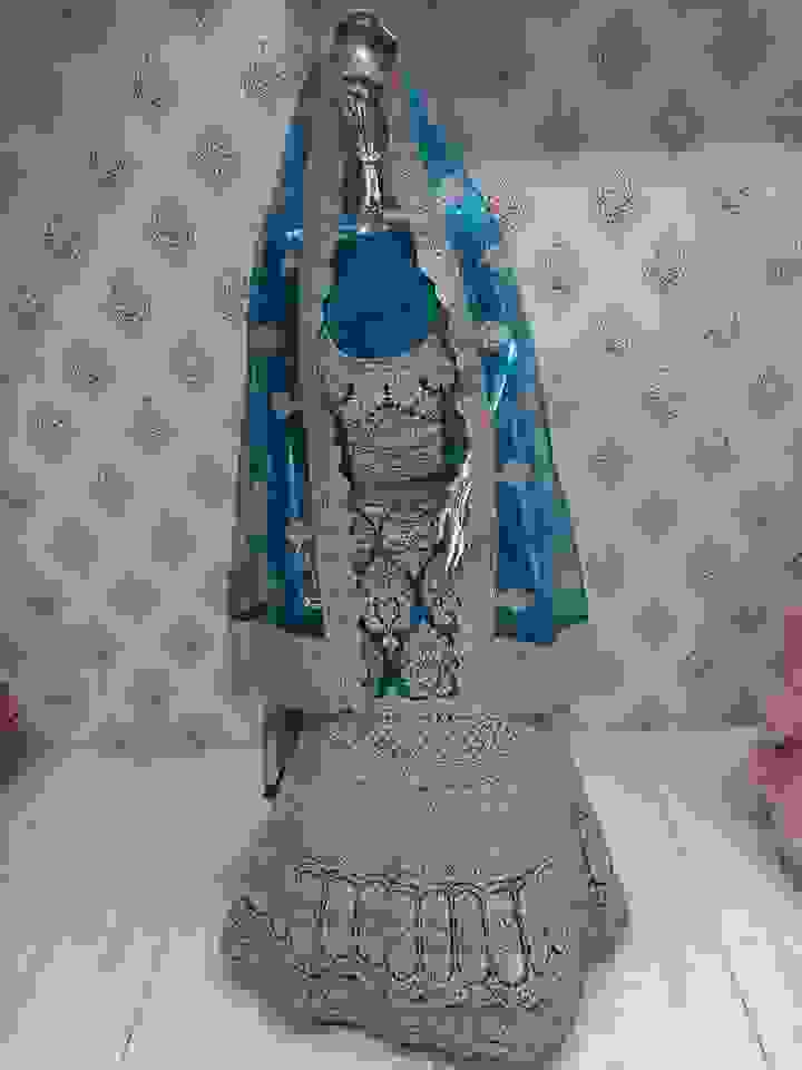 bridal outfits in daryaganj