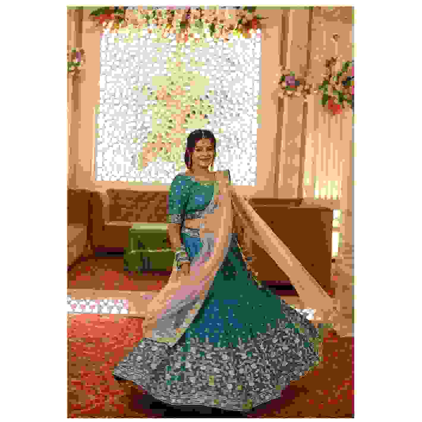 bridal outfits in daryaganj