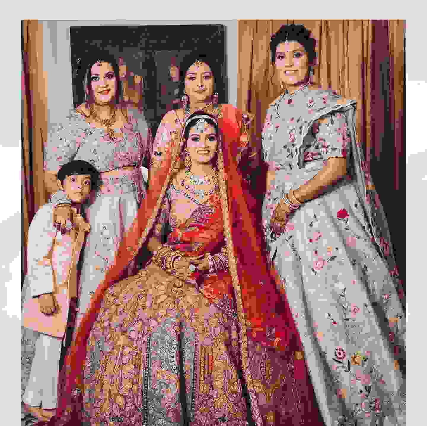bridal outfits in daryaganj