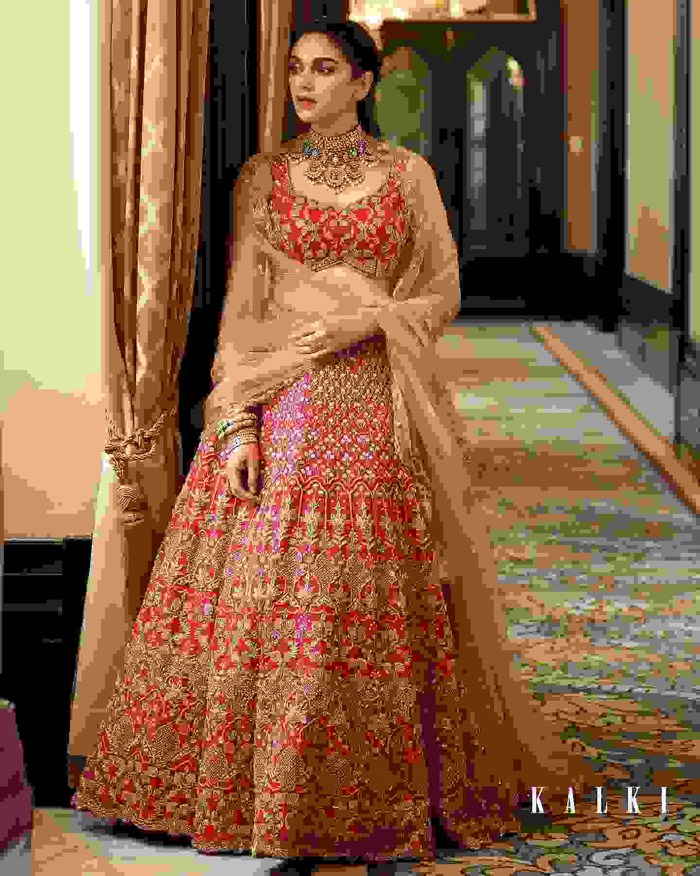 bridal outfits in delhi