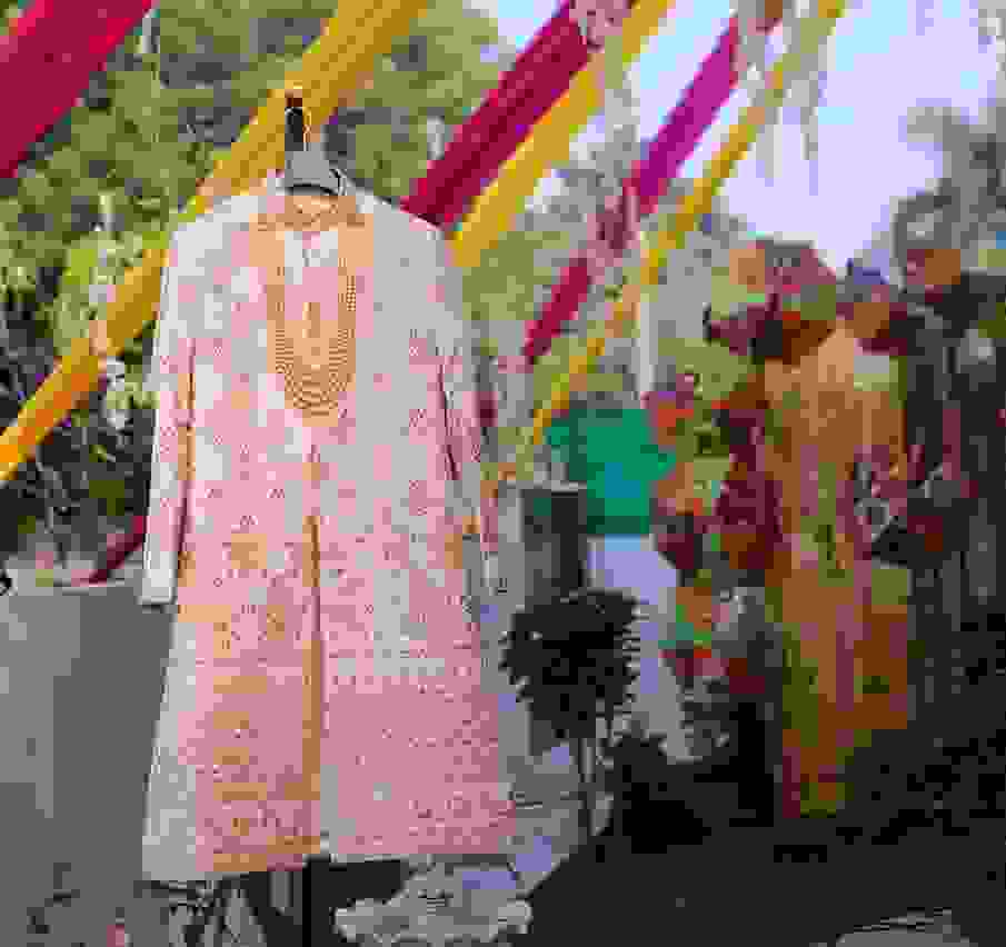 groom outfits in okhla