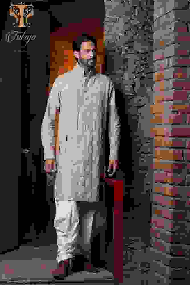 groom outfits in south delhi