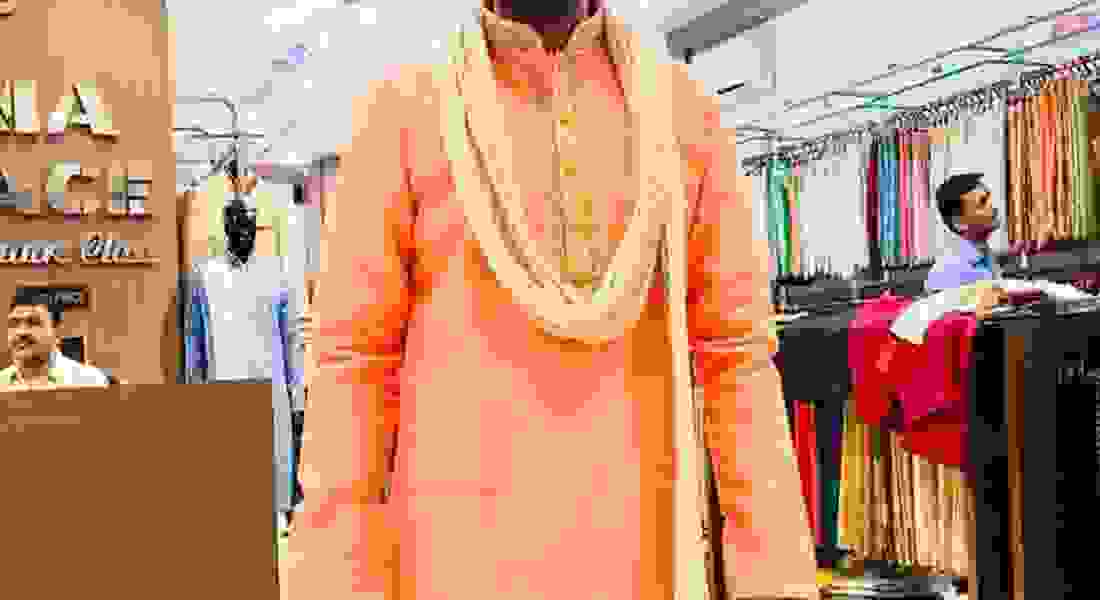 groom outfits in okhla