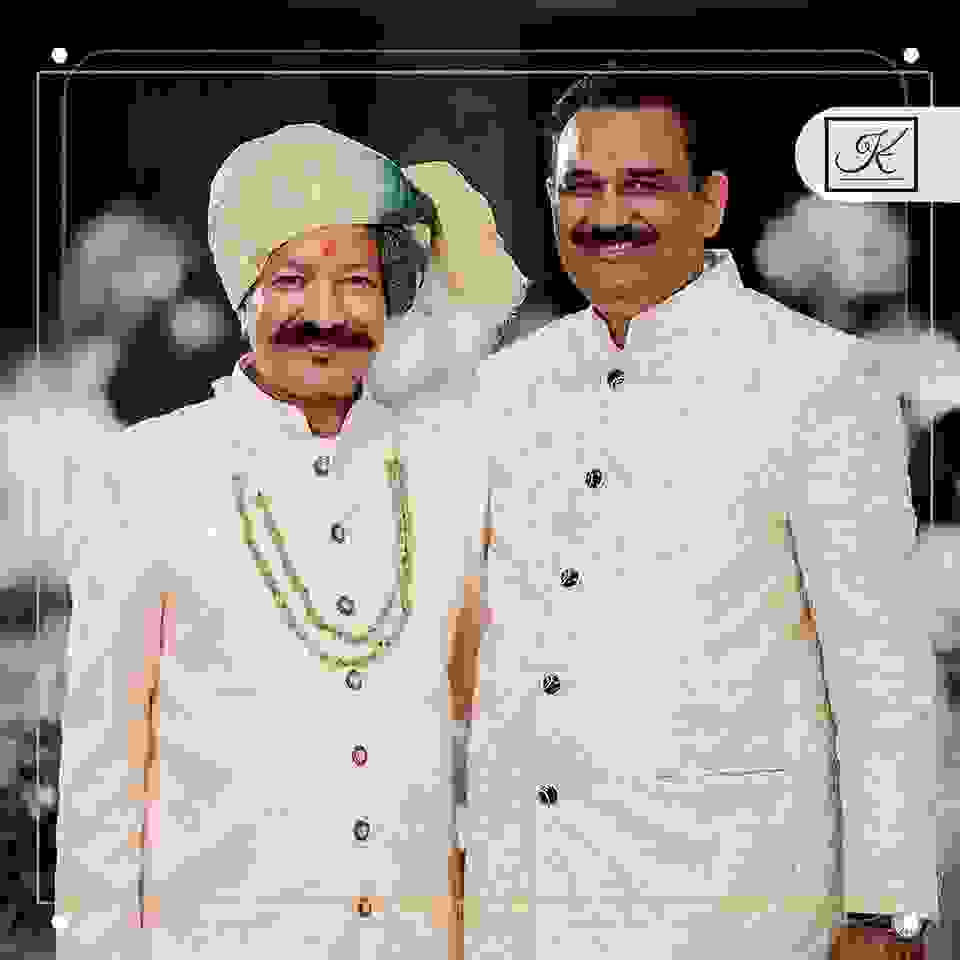 groom outfits in okhla