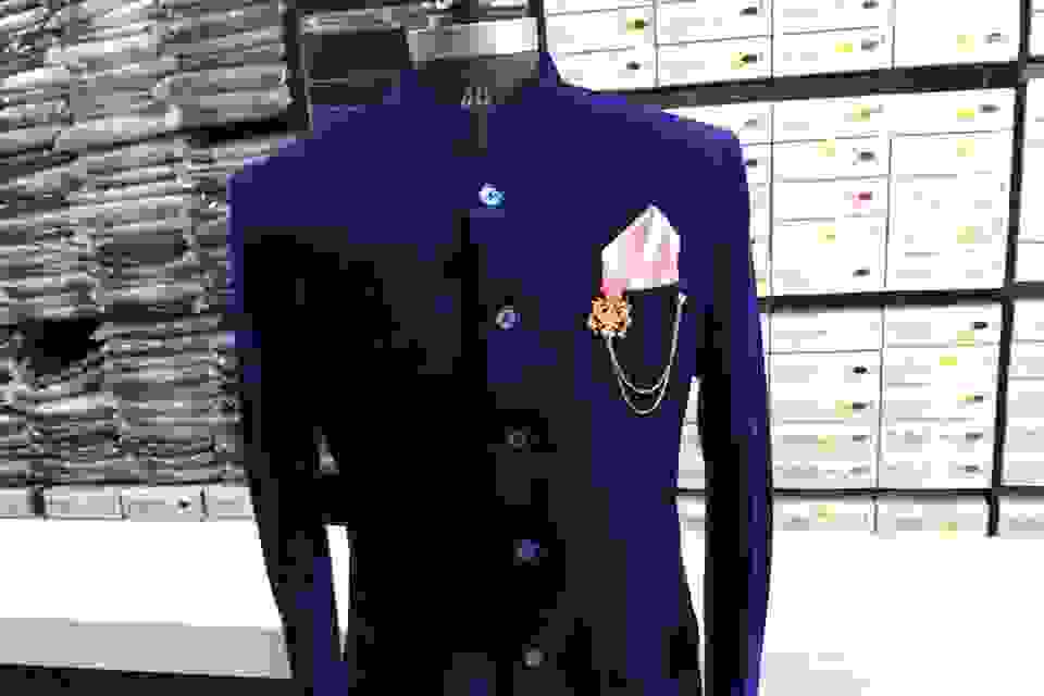groom outfits in vikaspuri