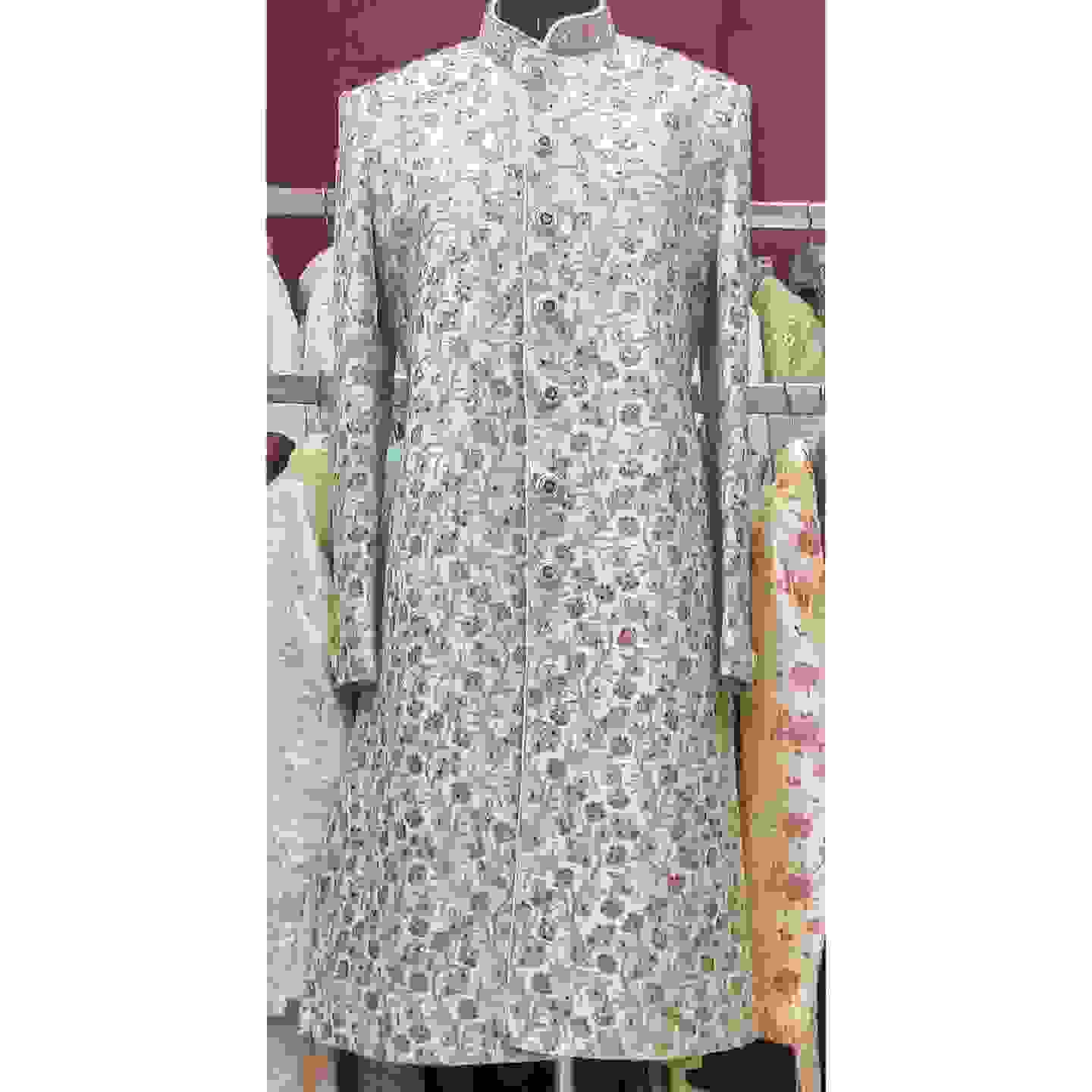 groom outfits in vikaspuri