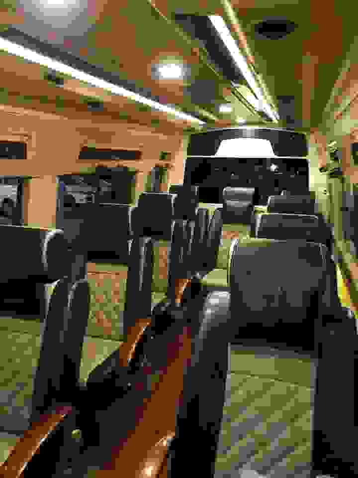 wedding transportation vintage cars in daryaganj