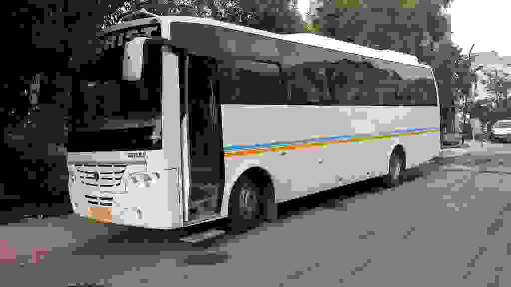 wedding transportation vintage cars in east of kailash