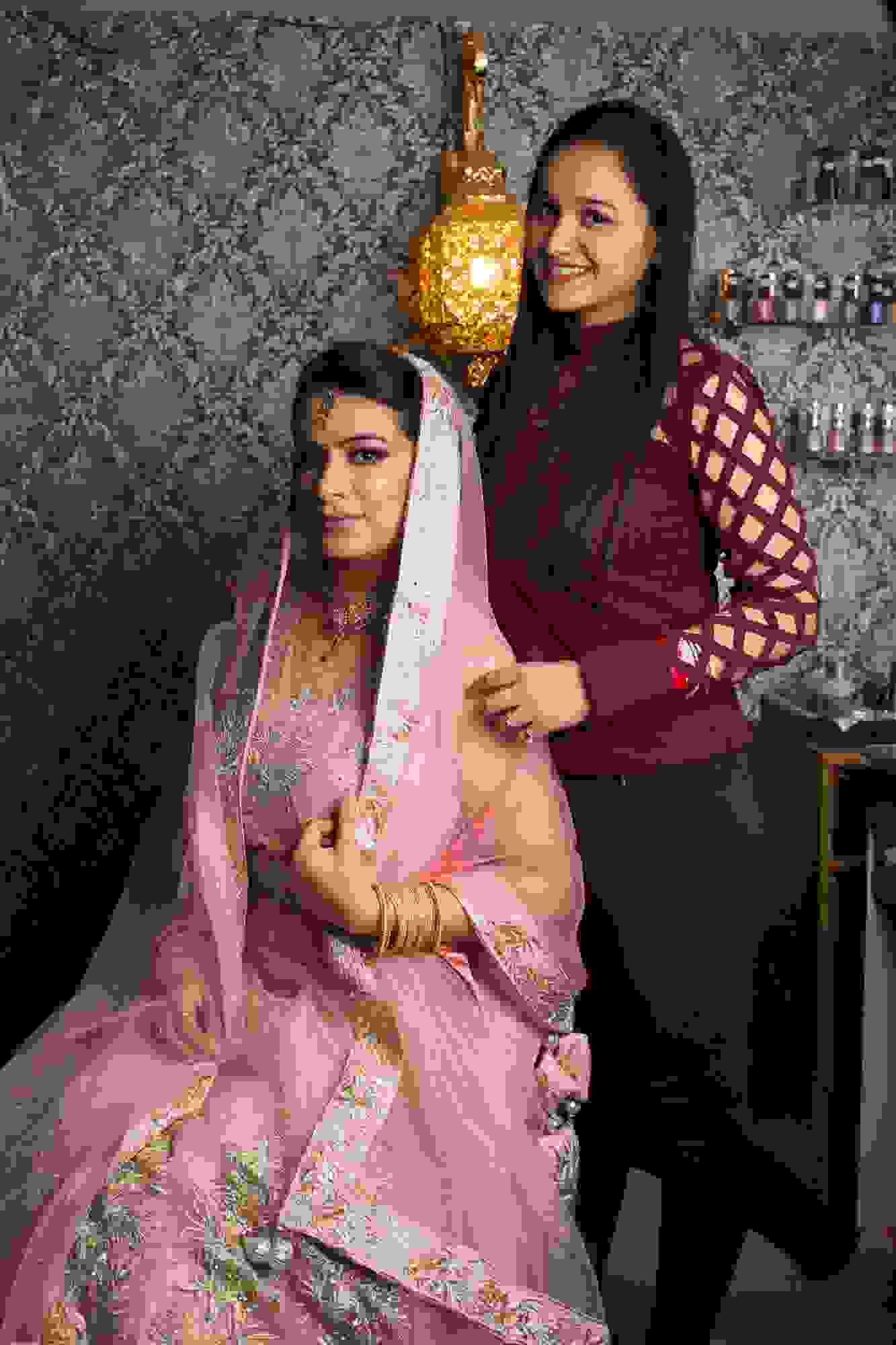 makeup artists in model town