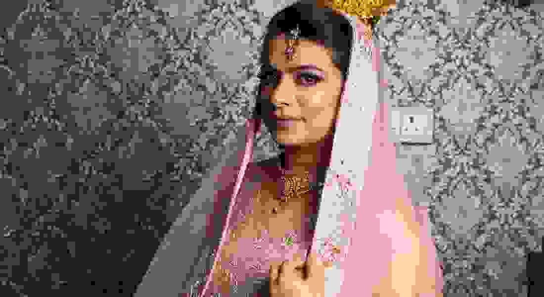 makeup artists in model town