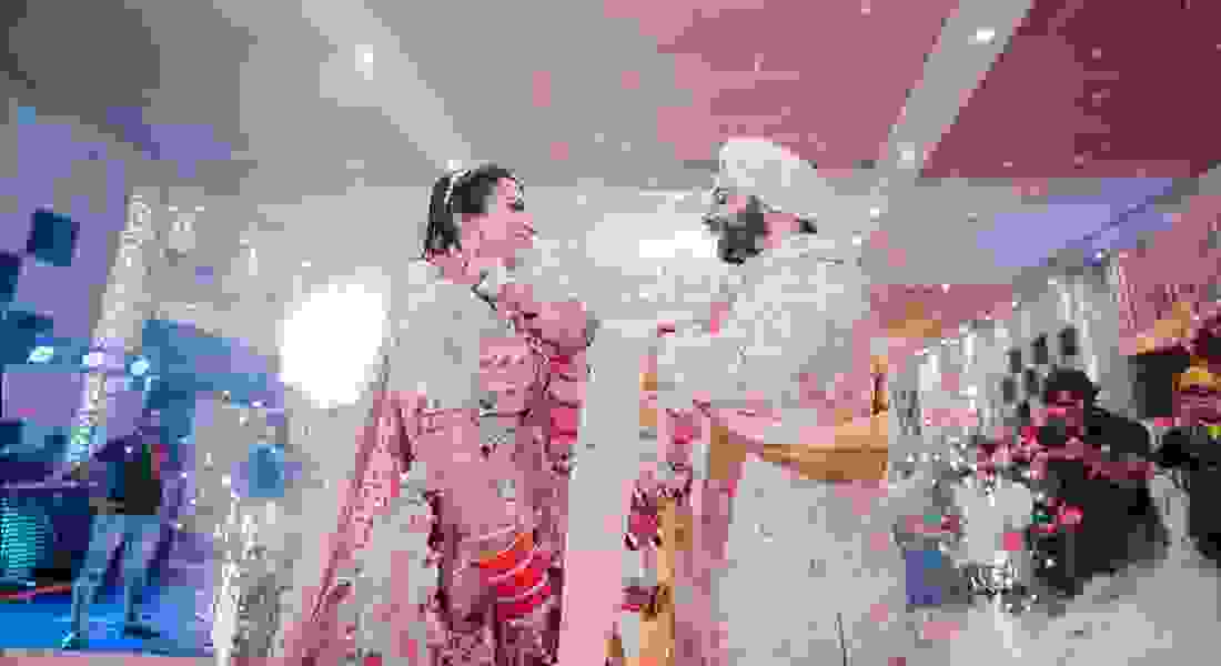 wedding photographers in mayur vihar