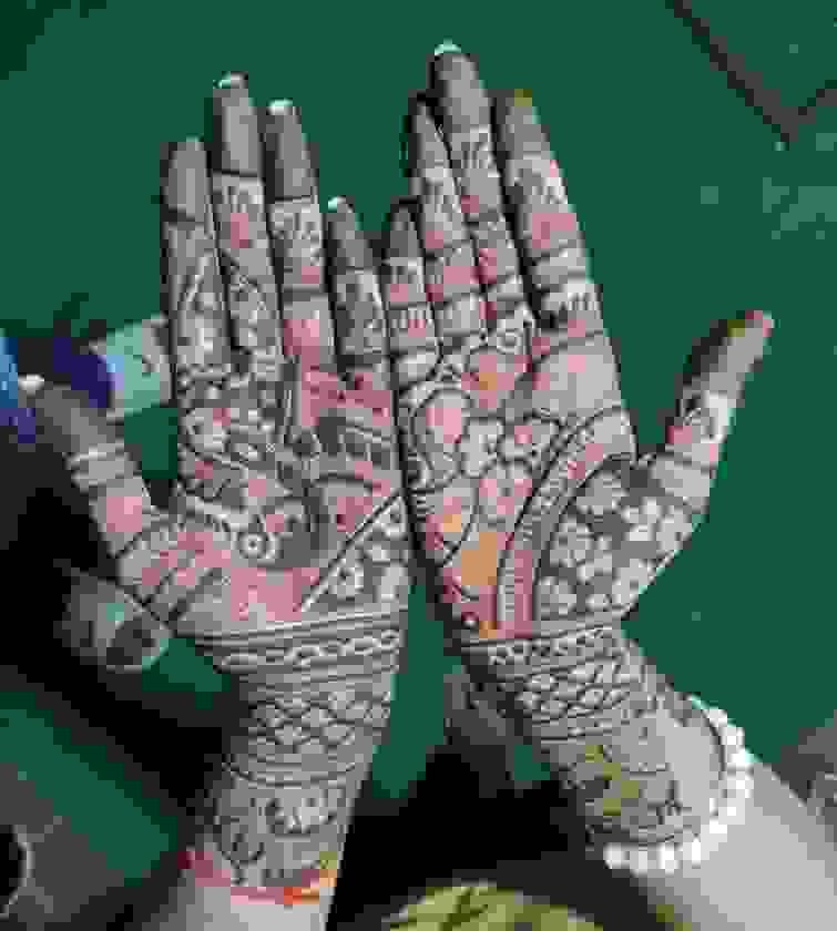 best mehendi artists in dwarka