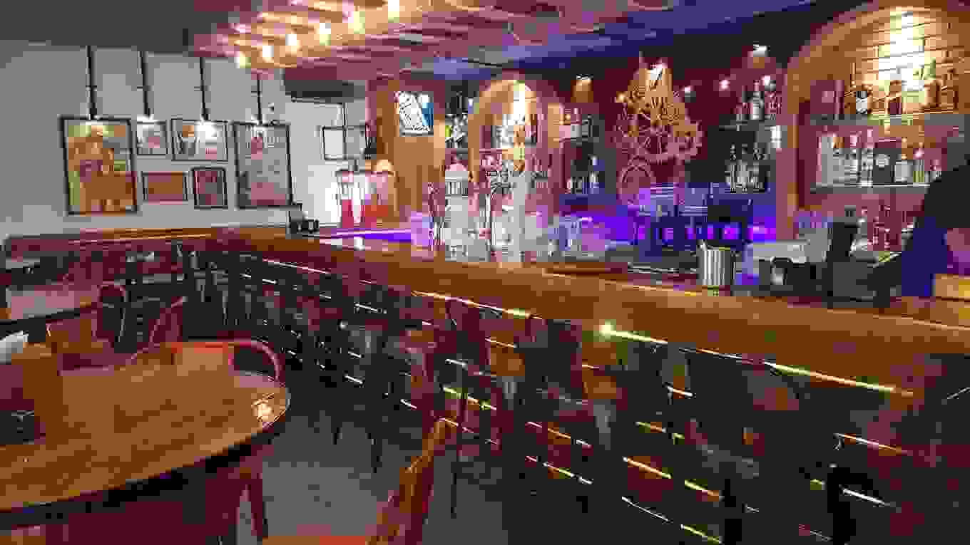 Lanterns Kitchen And Bar