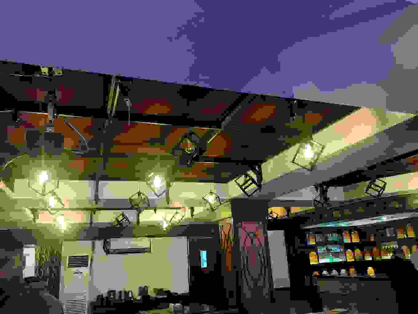 O2 Multicuisine Restaurant