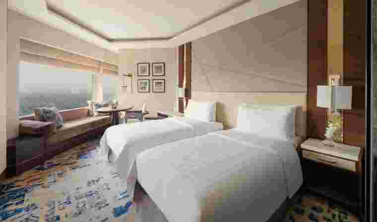 Shangri-La Eros Hotel