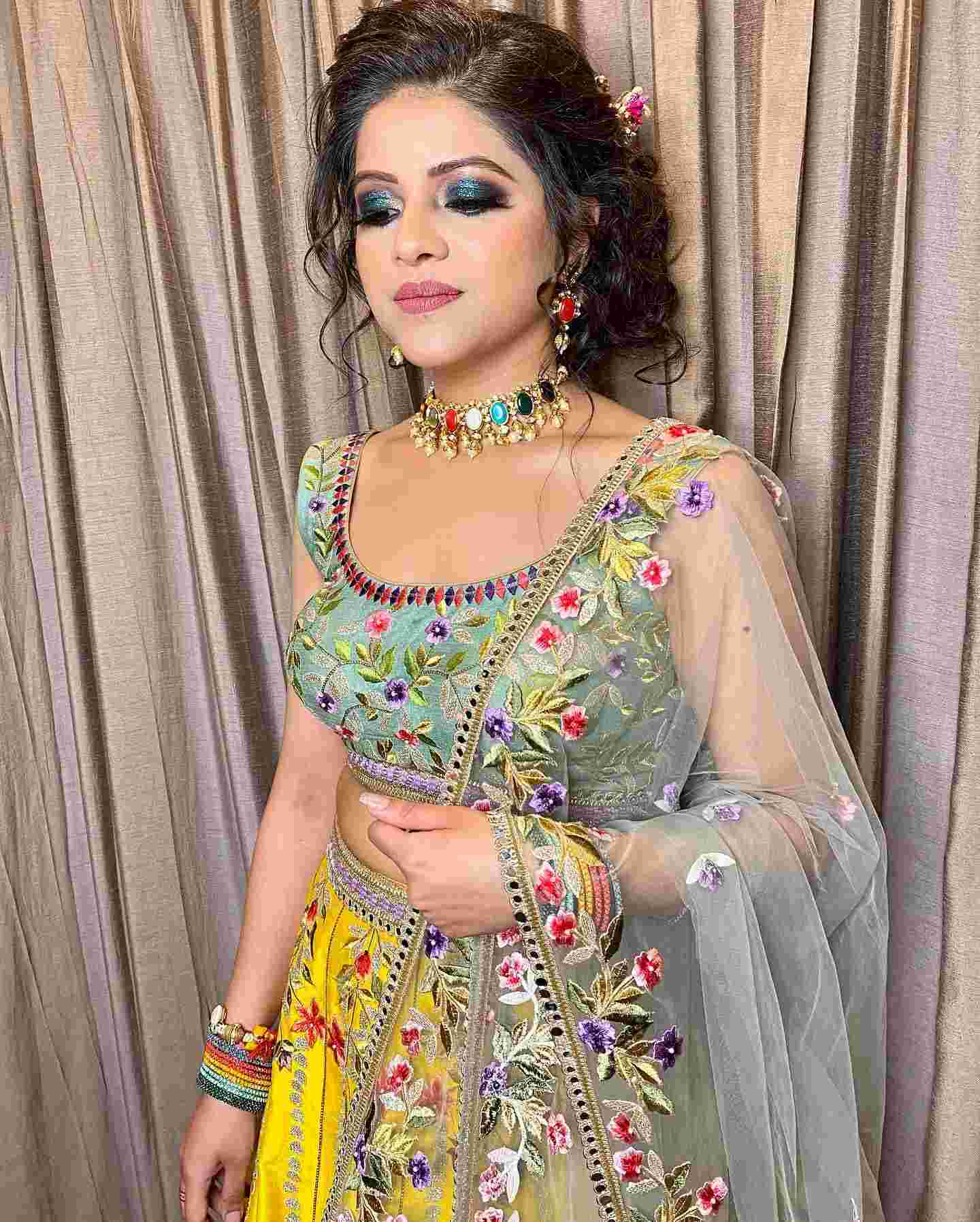 makeup artists in dwarka