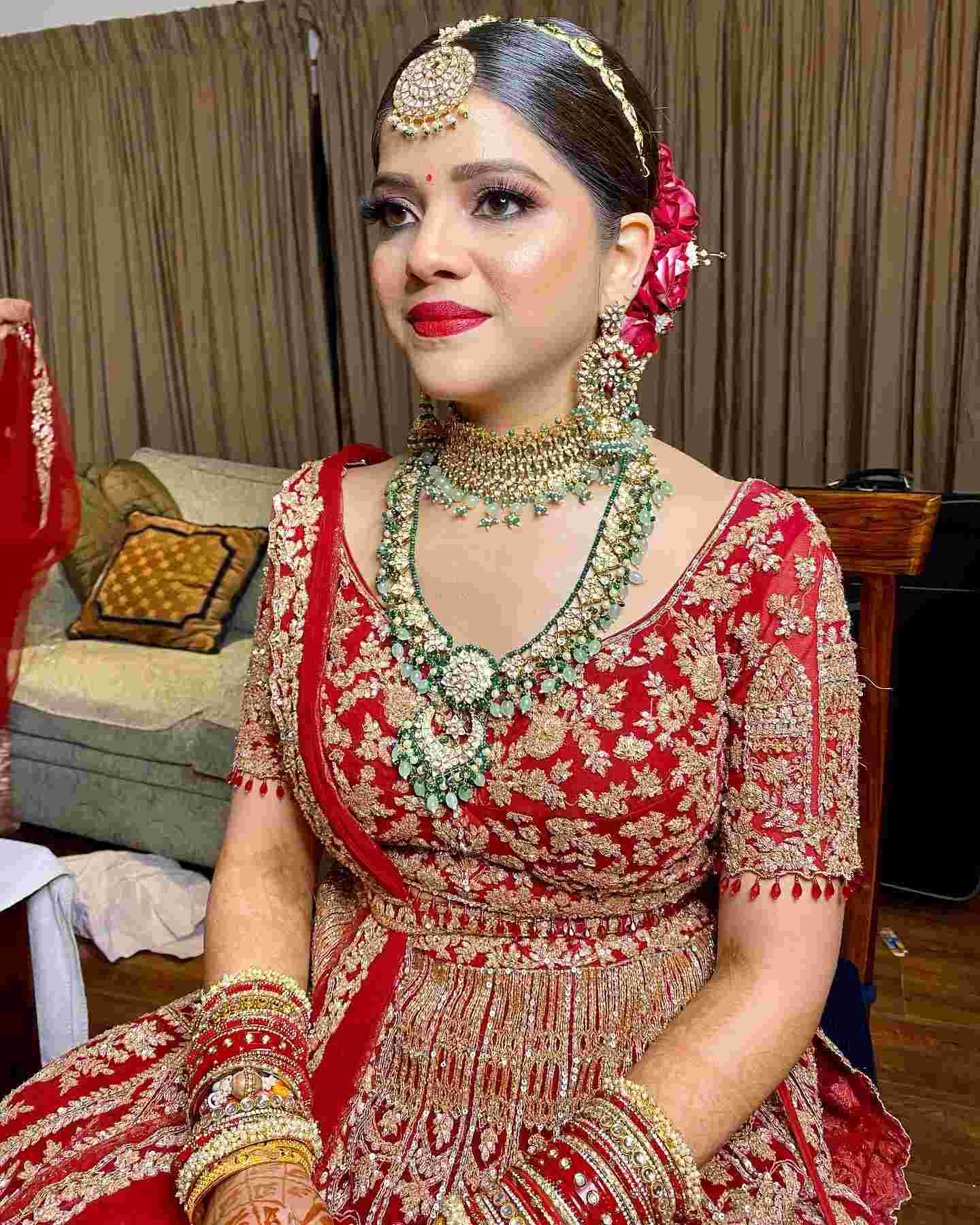 makeup artists in dwarka