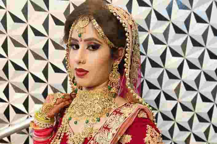 makeup artists in dwarka