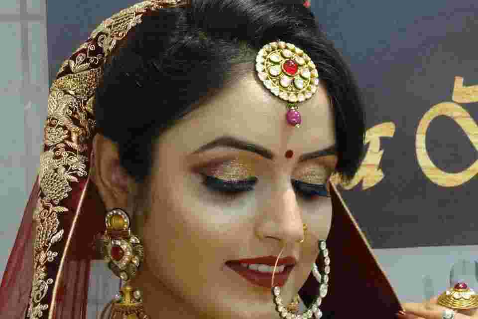 makeup artists in pitampura