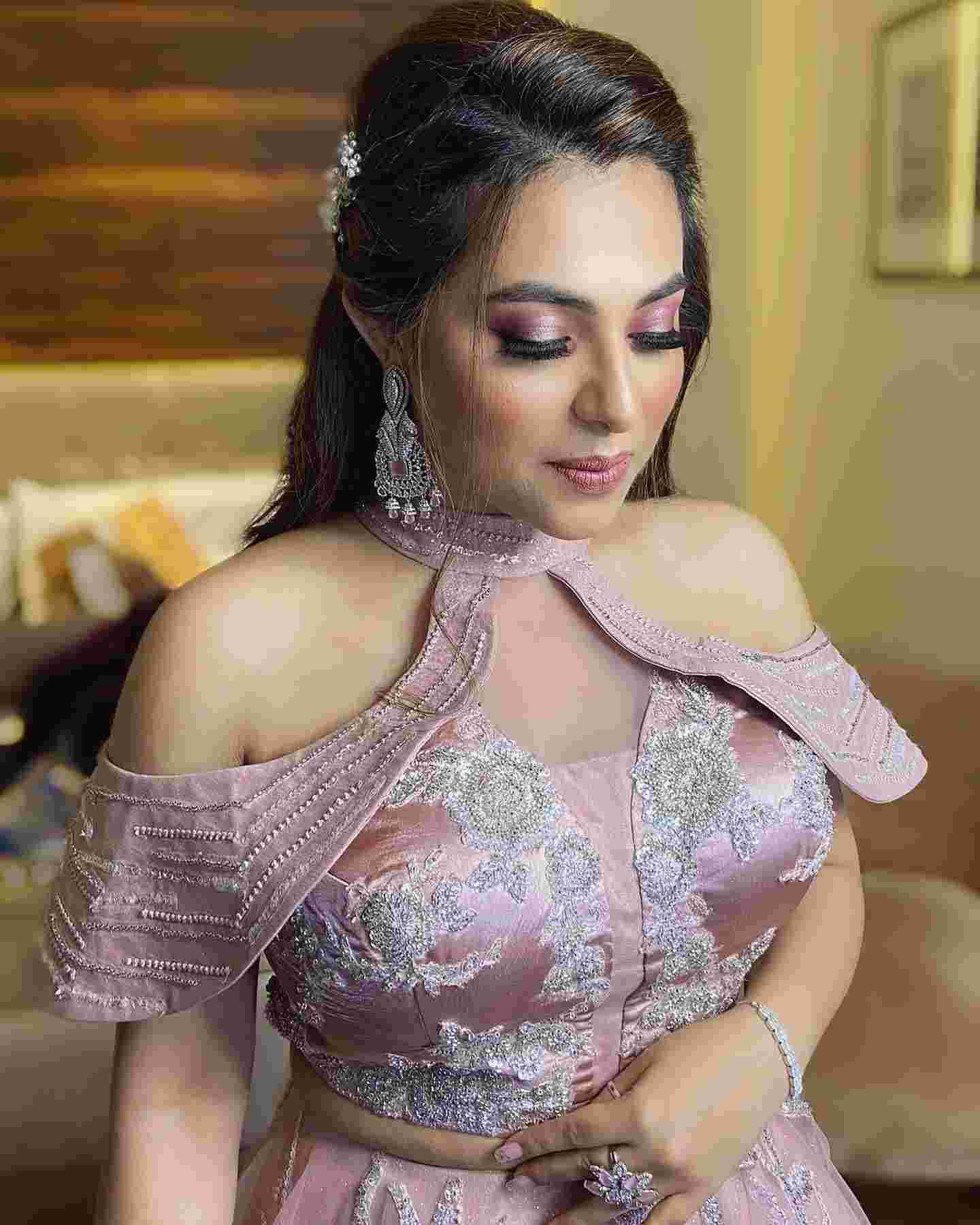 makeup artists in model town