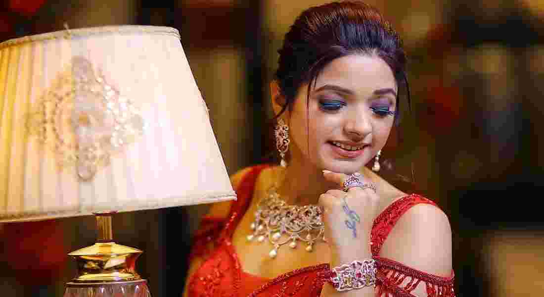 makeup artists in model town