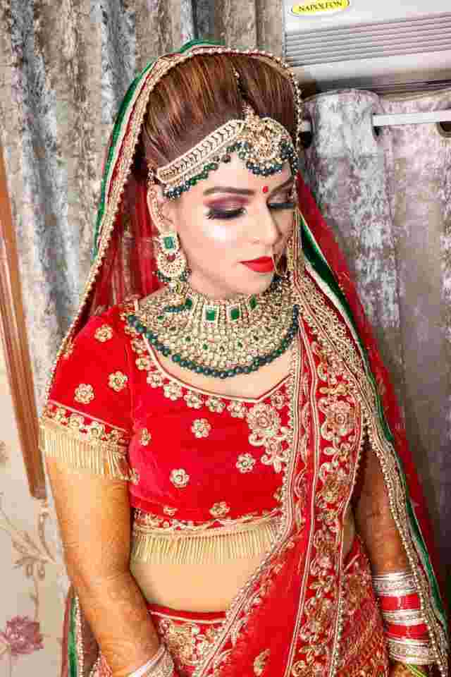 makeup artists in daryaganj