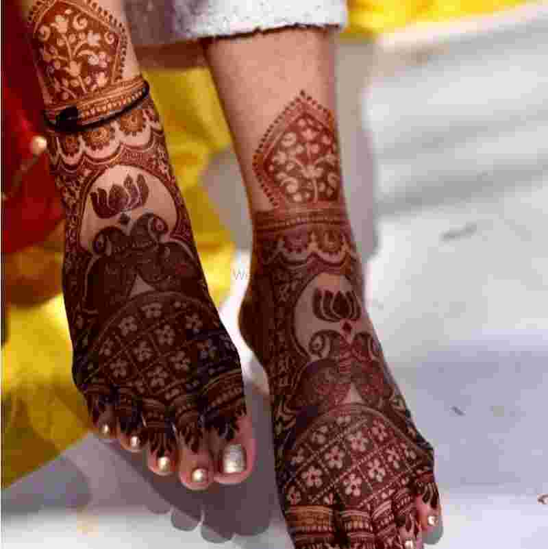 best mehendi artists in daryaganj