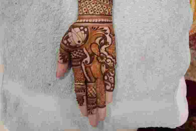 best mehendi artists in rk puram
