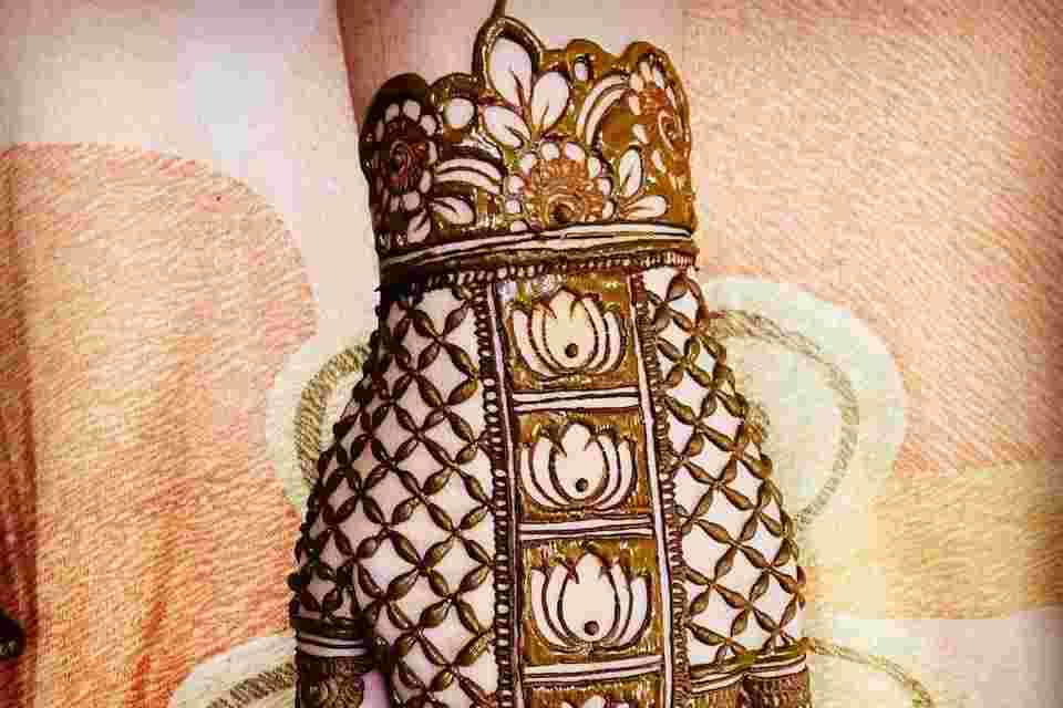 best mehendi artists in daryaganj