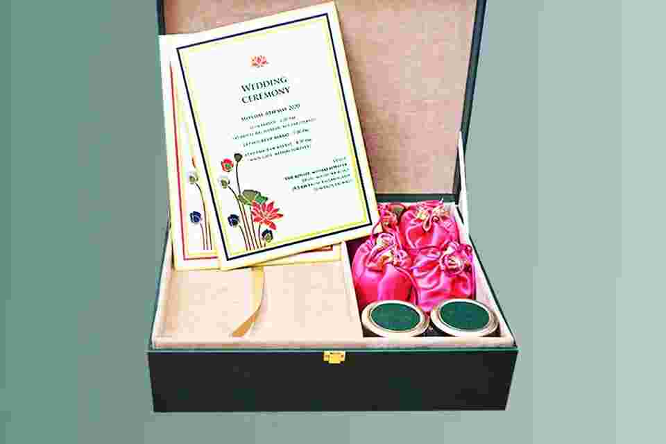 wedding invitation card in delhi