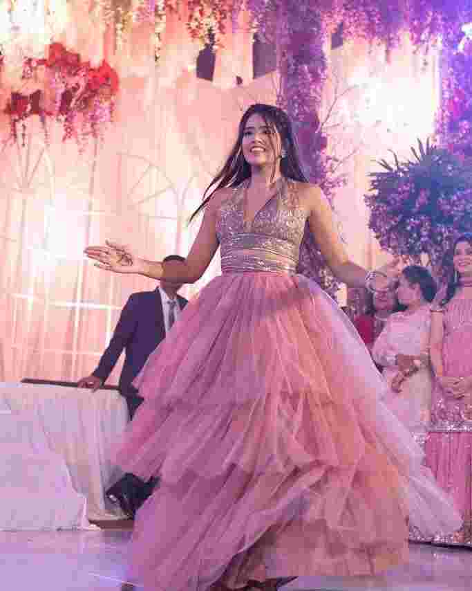 bridal outfits in vikaspuri