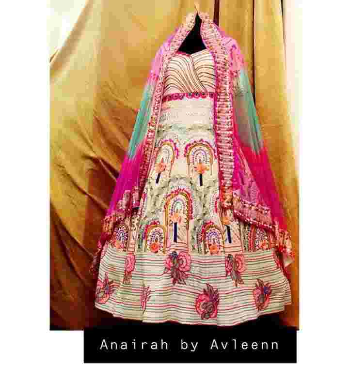 bridal outfits in vikaspuri