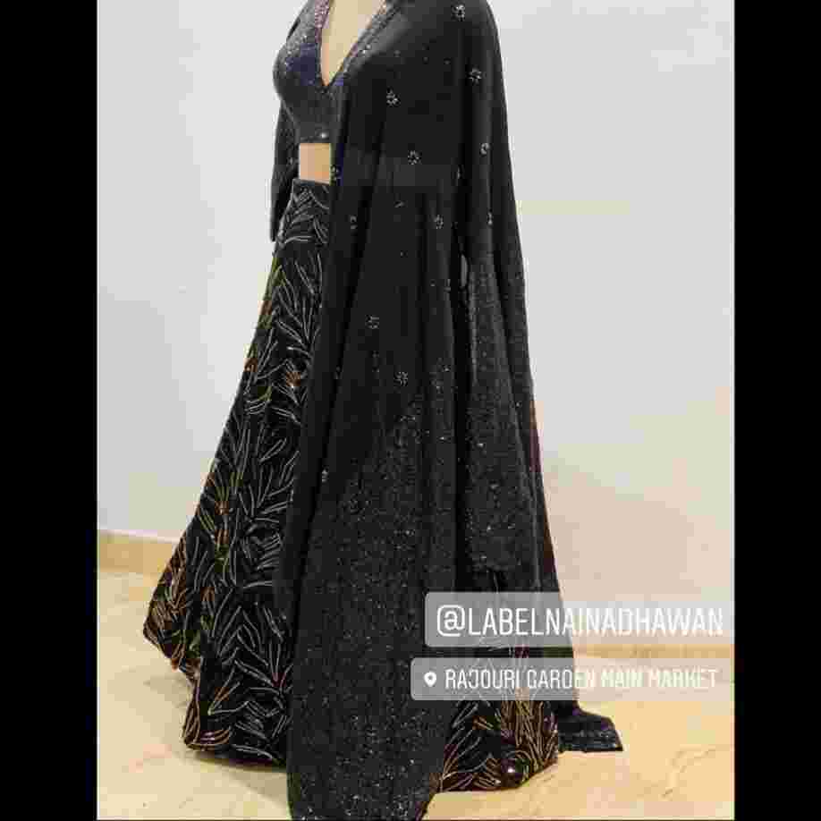 bridal outfits in vikaspuri