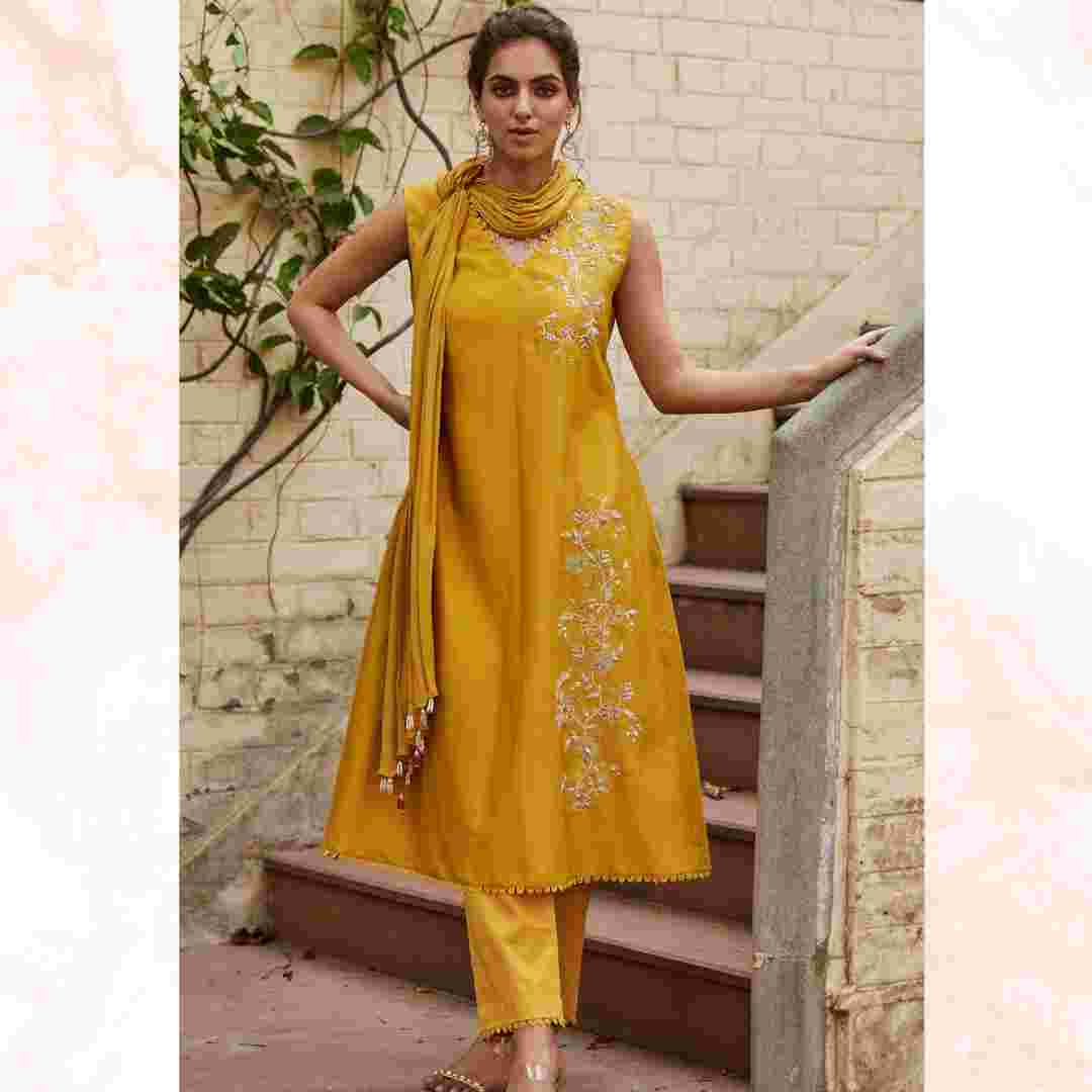 bridal outfits in punjabi bagh