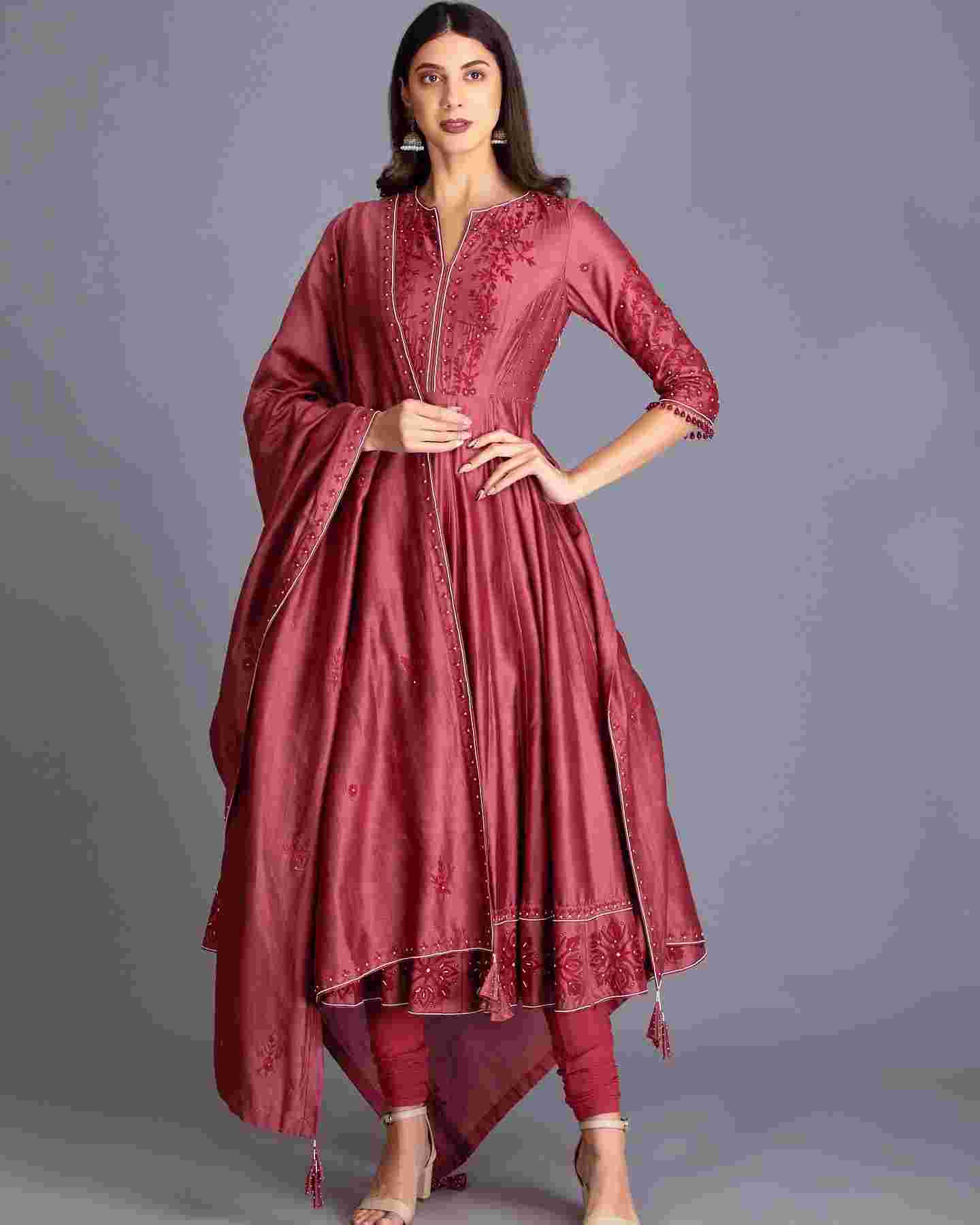 bridal outfits in dwarka
