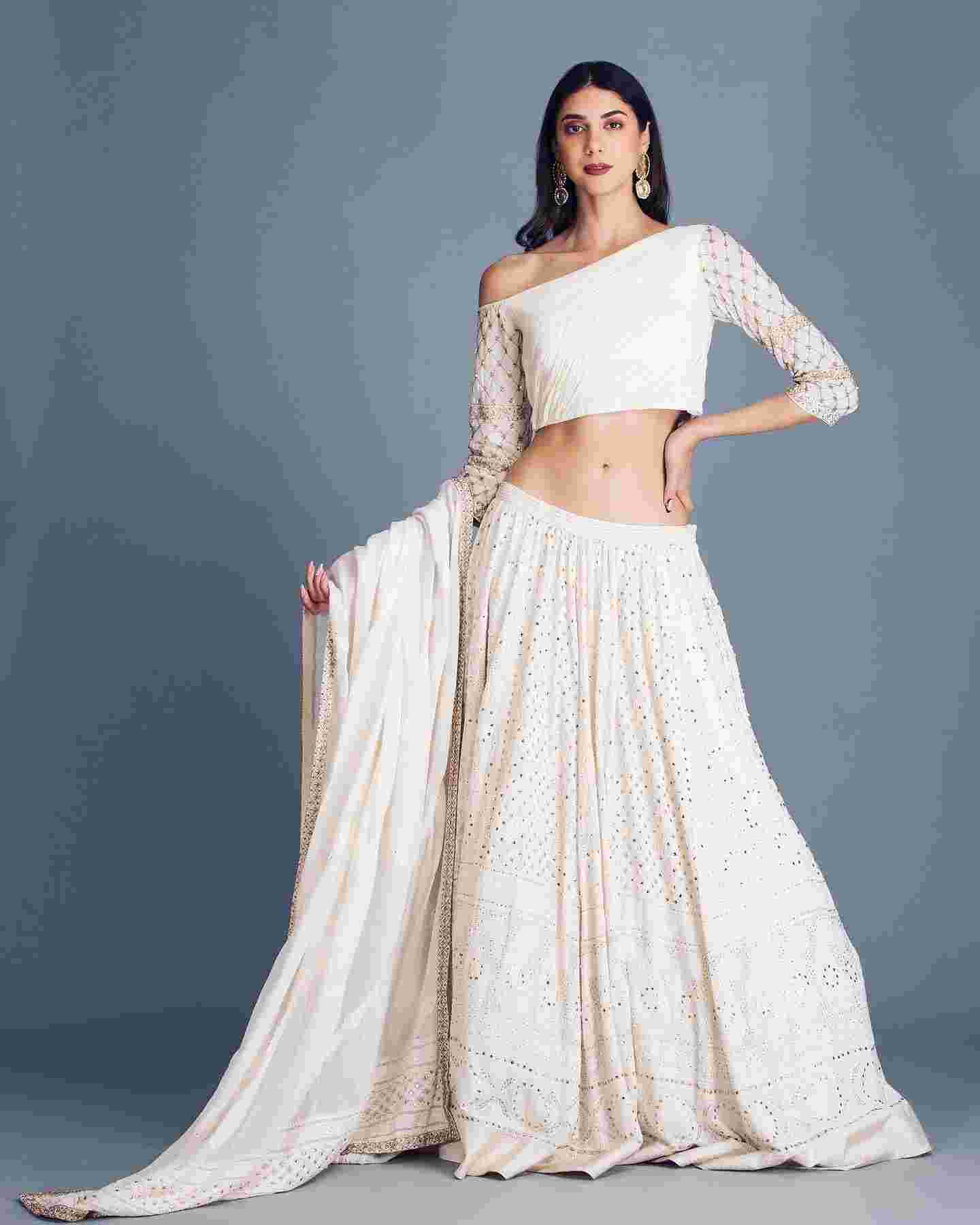bridal outfits in dwarka