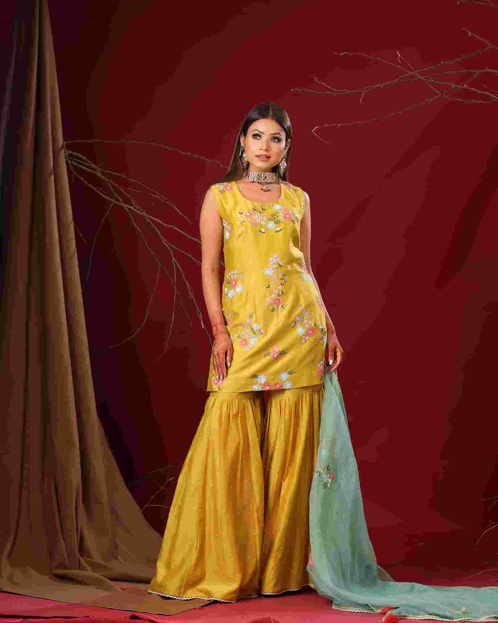 bridal outfits in rohini