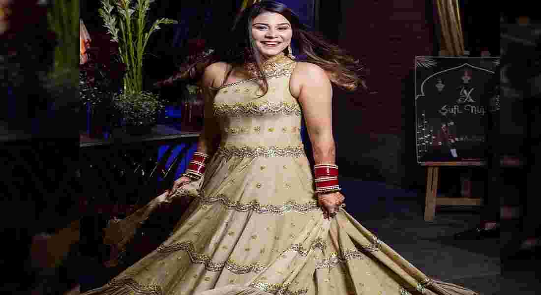 bridal outfits in pitampura